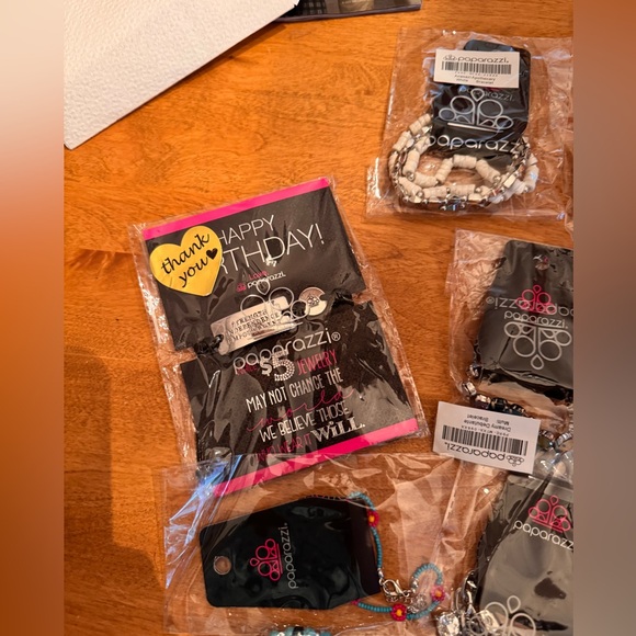🆕 Paparazzi Bracelets - Lot Of 21 - Picture 6 of 10